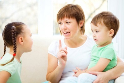 Почему дети не слушаются родителей и делают назло?